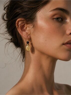 GIVENCHY Vintage Gold Luxury Earrings.